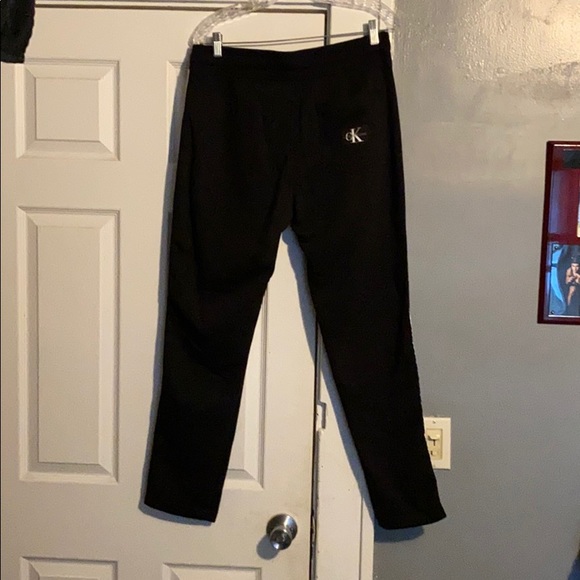 Calvin Klein Jeans Sweatpants - Picture 3 of 8